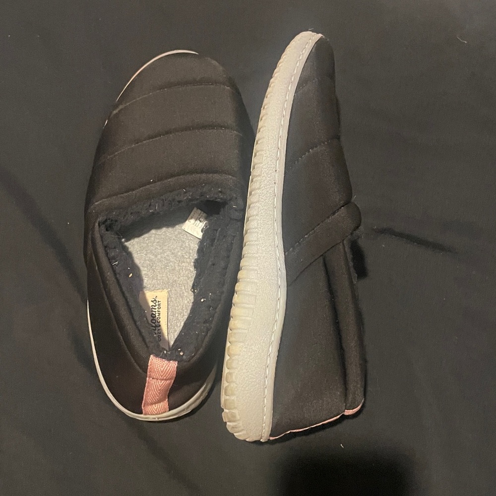 Black Quilted Slip-On Shoes with Pink Accent